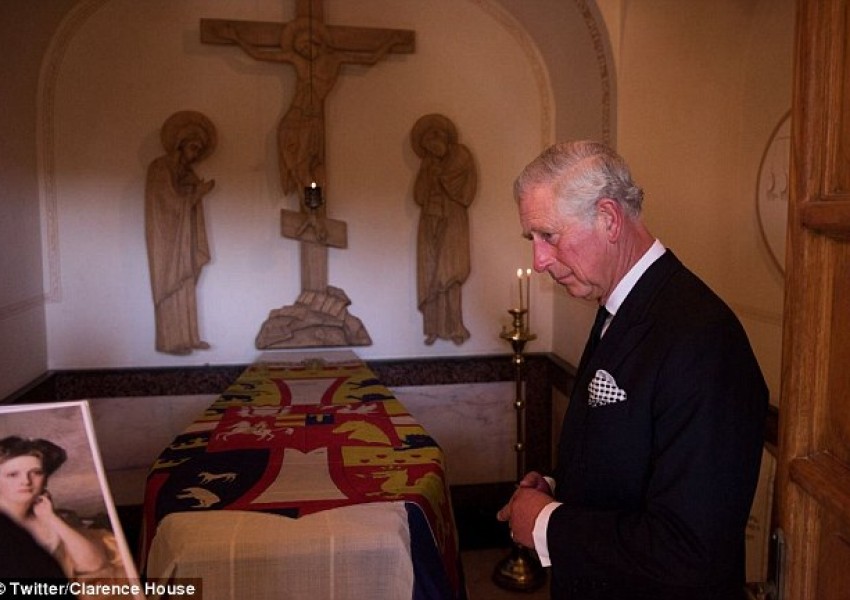 Принц Чарлз посети гроба на баба си в Йерусалим