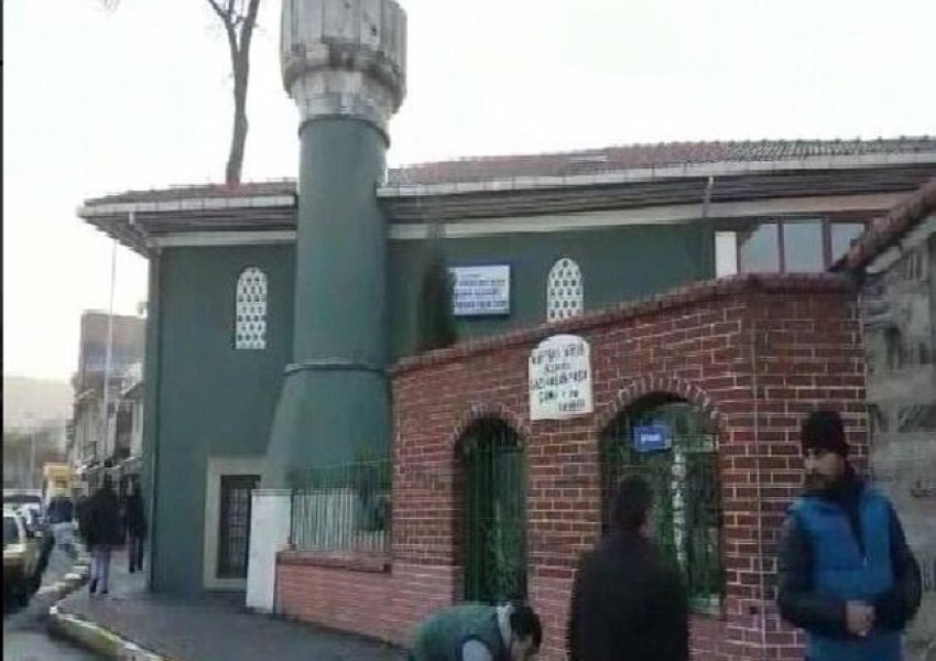 Въоръжен мъж откри огън в джамия в Истанбул