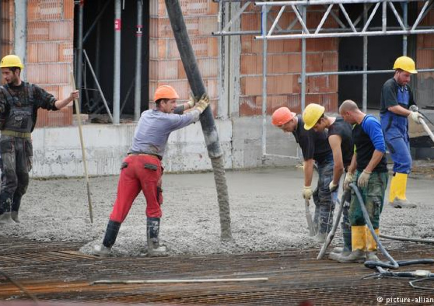 Променят правилата за изпращането на работници в чужбина
