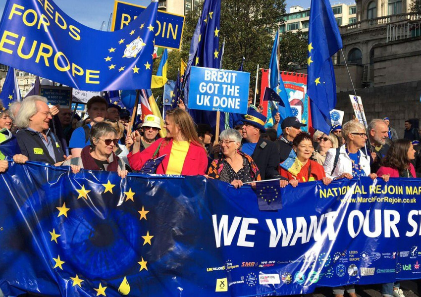 Лондончани излязоха на протест с искане Великобритания да се върне в Обединена Европа