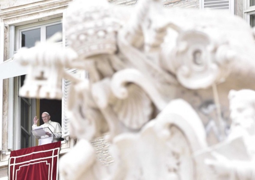Как папа Франциск ни поздрави за Великден