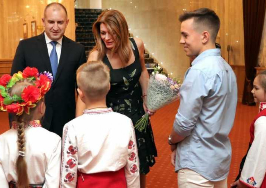 Радев пред българи в Русия: Имаме общ дълг да пазим езика, културата и традициите ни
