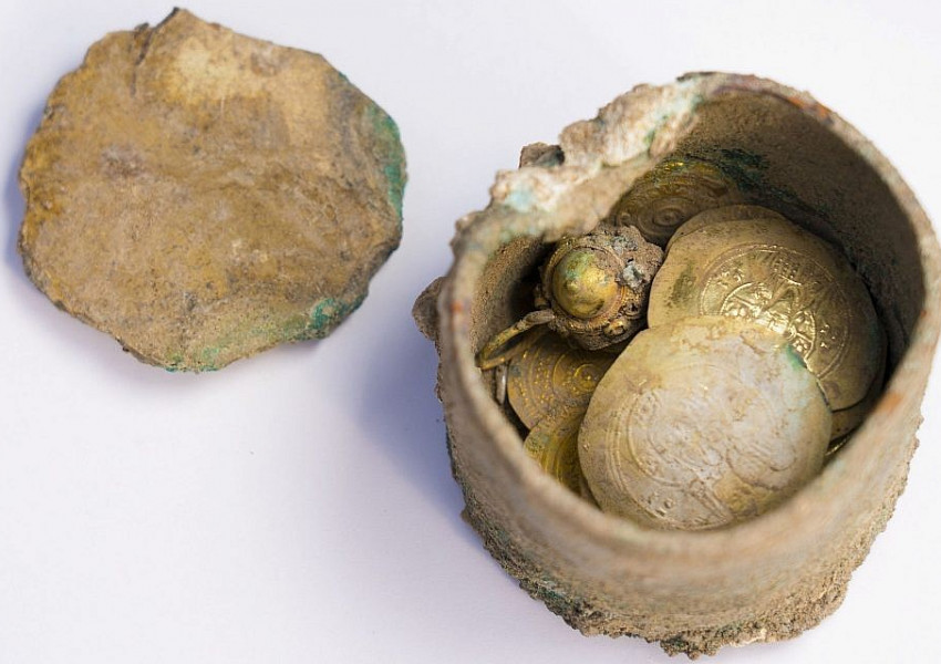 Израел откри златни монети от времето на кръстоносците