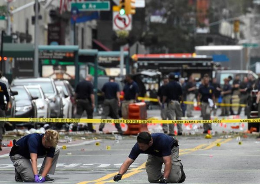 Откриха пет взривни устройства до гара в Ню Джърси