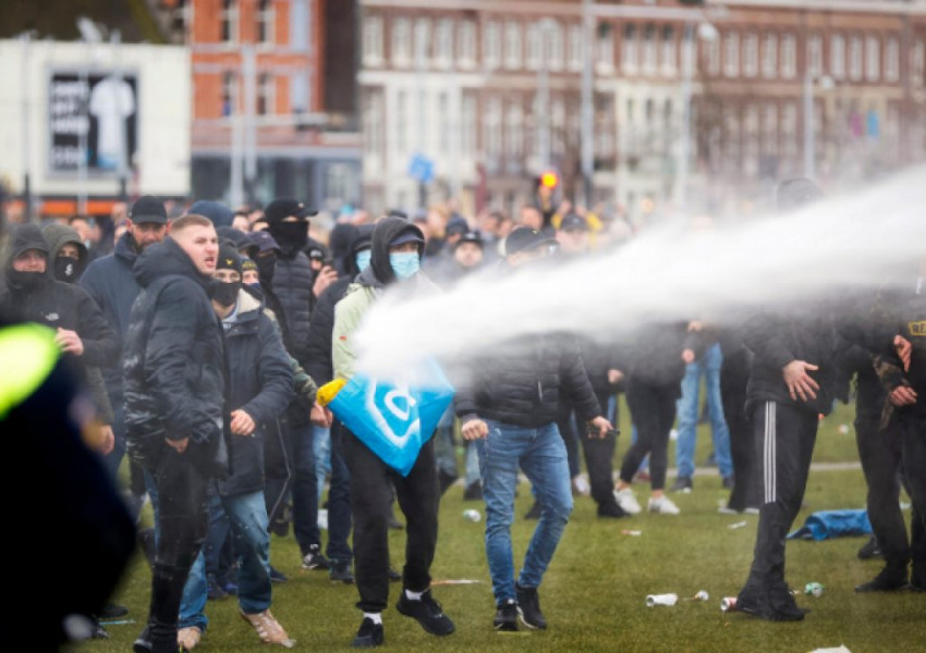Нови протести срещу локдауна в Нидерландия, множество арестувани след сблъсъци с полицията