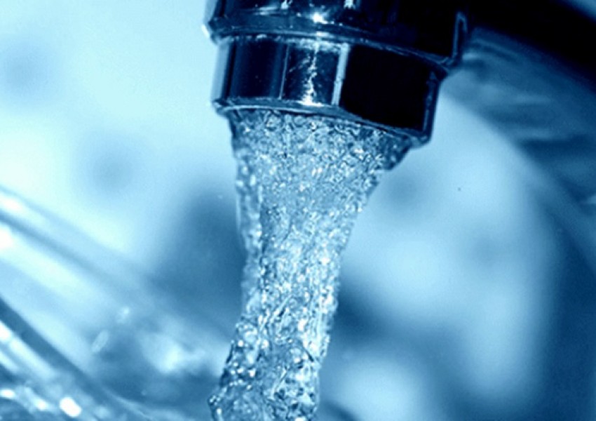 Питейната вода у нас – пълна с нитрати, бактерии и хлор
