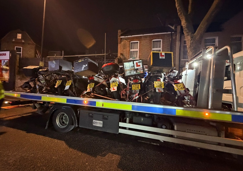 Ударна акция в Walthamstow: Общината конфискува десетки скутери и ел-тротинетки за един уикенд