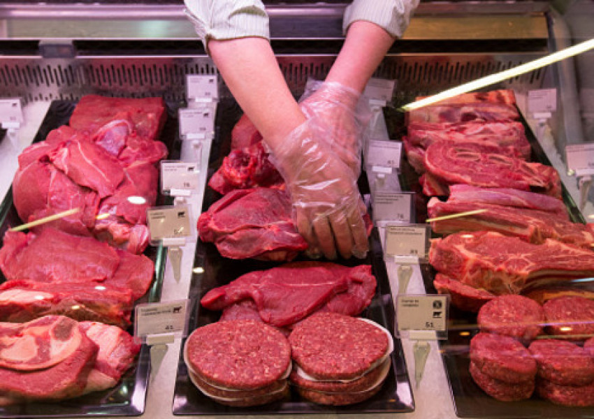 Русия ограничава вноса на свинско от България