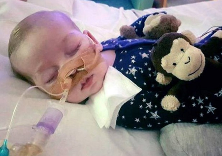 Трагичната история на бебето Чарли върви към своя край