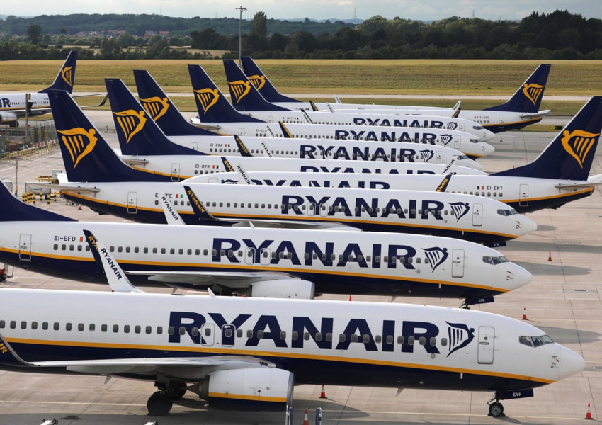 Великобритания разследва "Ryanair" за откази да връщат пари при отменени полети