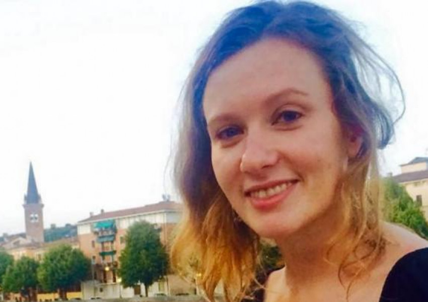 Жестоко убийство на британска дипломатка заради късата ѝ пола