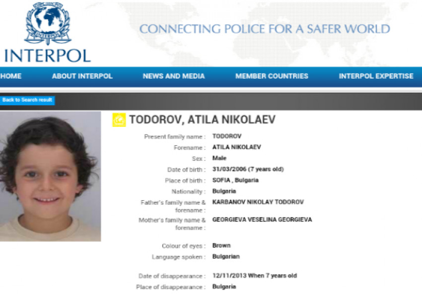 Български полицай: Холандия не иска да върне сина ми, дали са го на гей двойка