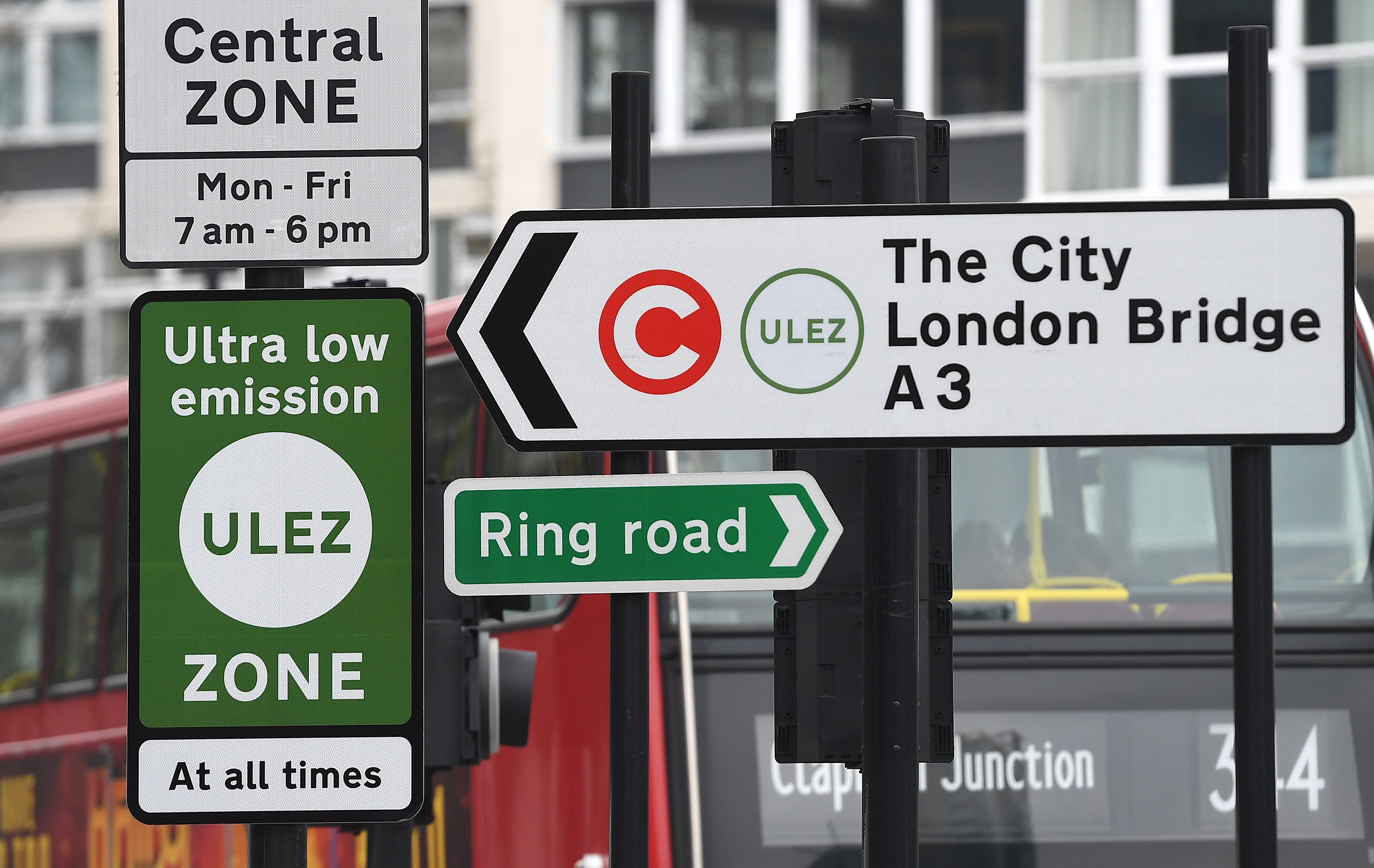 ULEZ ZONE: Лондончани се нуждаят от финансова подкрепа за да сменят автомобилите си