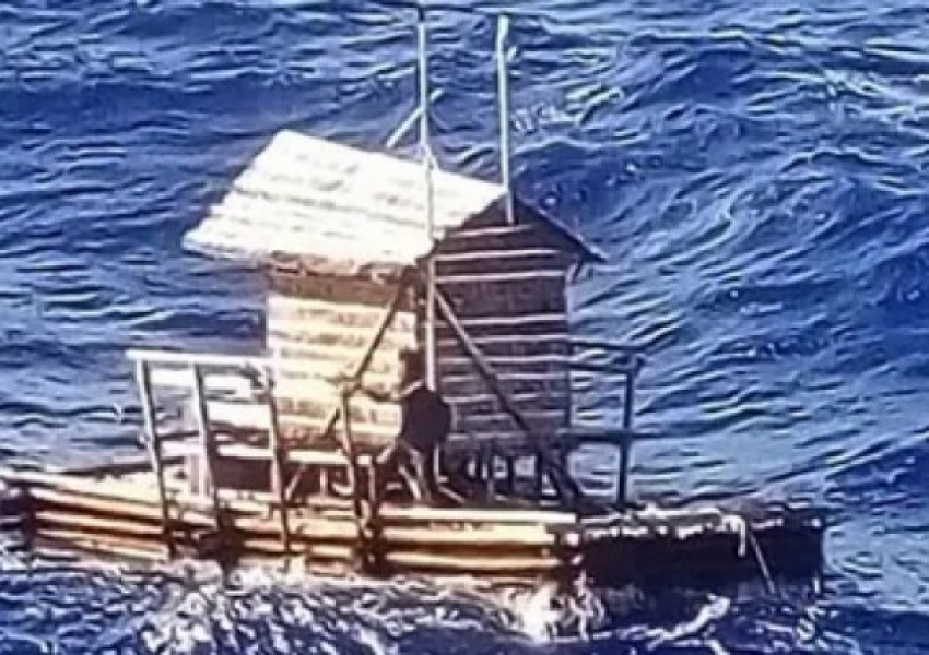 Индонезиец по чудо оцеля 49 дни на сал в Тихия океан (ВИДЕО)