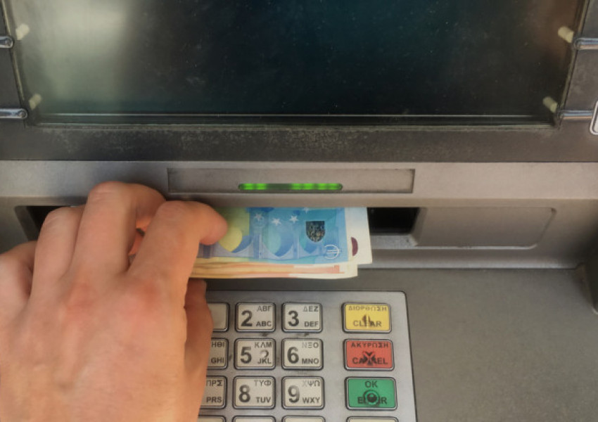 По-високи такси за теглене от банкомат в Гърция