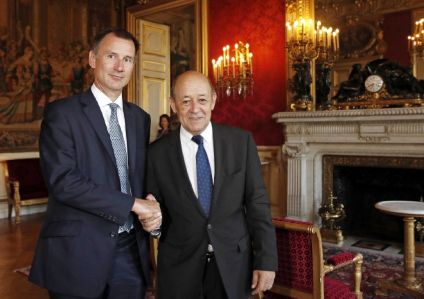 Британският външен министър: Само Путин печели от "Брекзит" без сделка