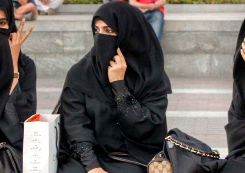 Жените от Саудитска Арабия вече пътуват в чужбина сами