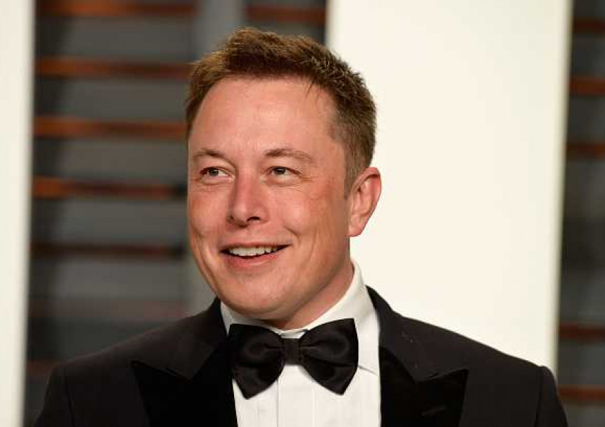 Официално: Мъск преговаря със саудитски фонд за изкупуването на Tesla