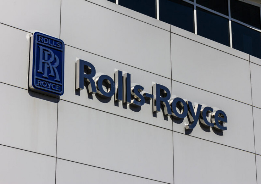"Ролс Ройс" отпуска по £2000 на служителите си за да се справят с рязко поскъпналия живот във Великобритания