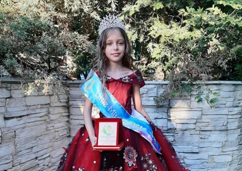 9-годишно момиченце от Варна е най-красивото дете на планетата (СНИМКИ)