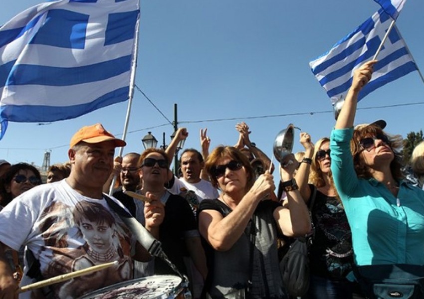 От Външно препоръчаха: Не ходете към Гърция