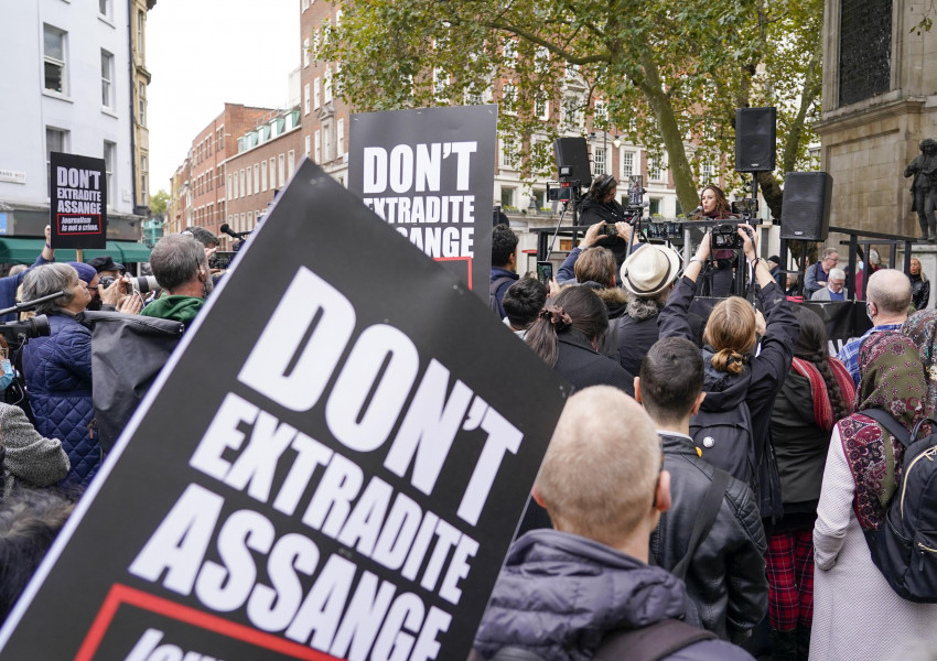 Лондон: "Репортери без граница" искат незабавното прекратяване на делото срещу Джулиан Асандж