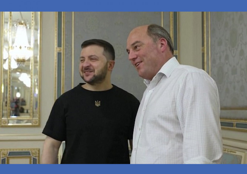 Изненадващо британският военен министър посети Киев и се срещна със Зеленски