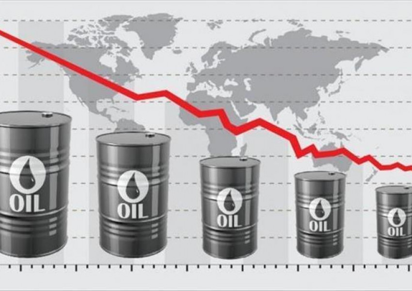 Цената на петрола продължава да пада на световните борси, икономисти се притесняват от предстояща рецесия  и спад на търговията с него