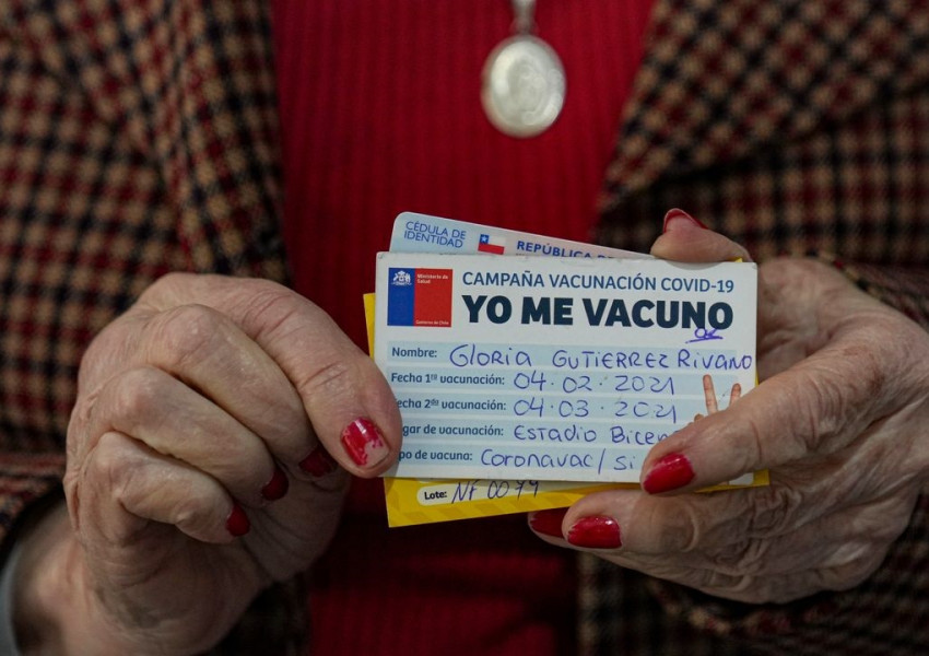 Чили започва да поставя четвърта бустерна доза от ковид-ваксините