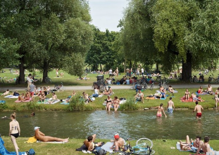 Париж обособява парк за нудисти