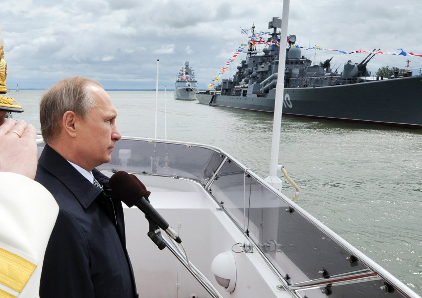 Русия предупреди САЩ да ''държи" корабите си далеч от Крим и руското крайбрежие, било за тяхно добро!
