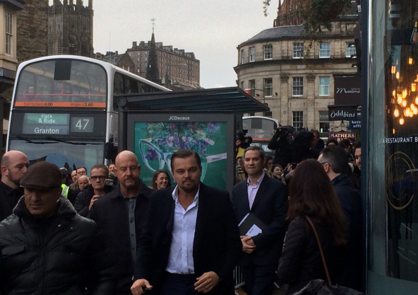 Леонардо ди Каприо изненада феновете си в Единбург