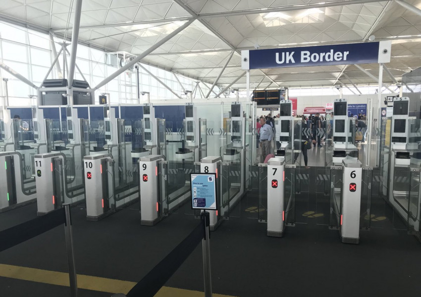 От днес Великобритания променя правилата за пристигащи от България