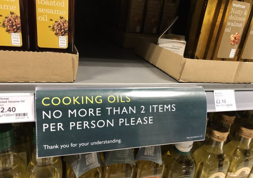 Супермаркетите въведоха лимит за пазаруване на олио за готвене