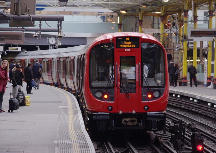 5 трика как да стигнете по-бързо с метрото в Лондон