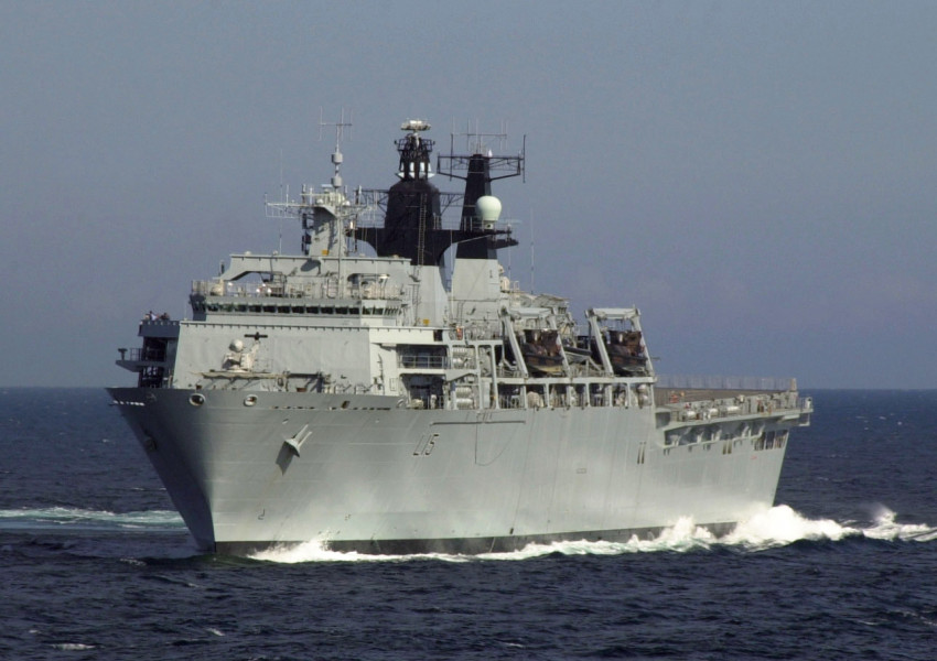 Откраднаха гориво за £250,000 от най-голямата военноморска база във Великобритания
