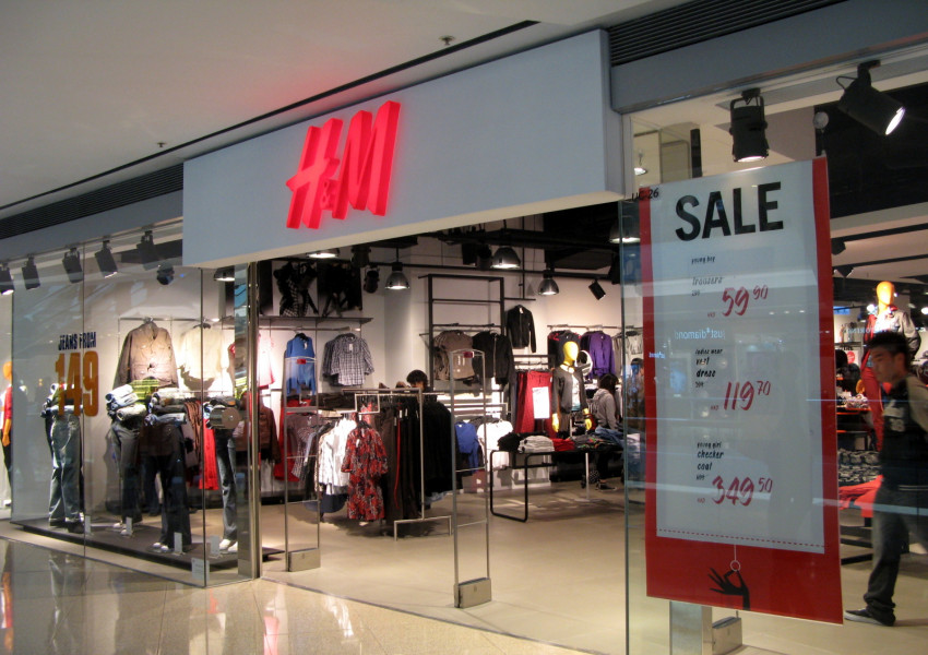 Занесете старите си дрехи в H&M! (ВИДЕО)