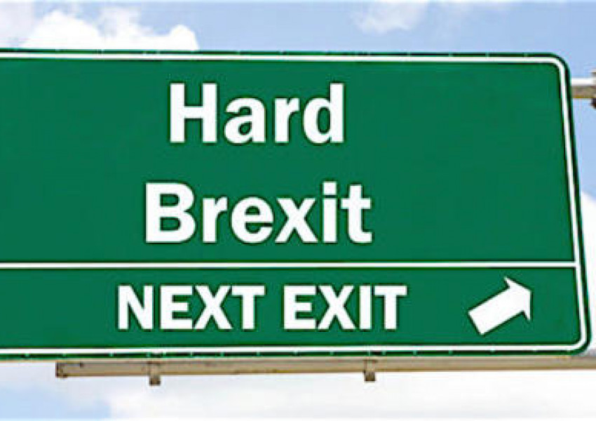 Великобритания започна да се запасява с лекарства и храна за "Брекзит" без споразумение