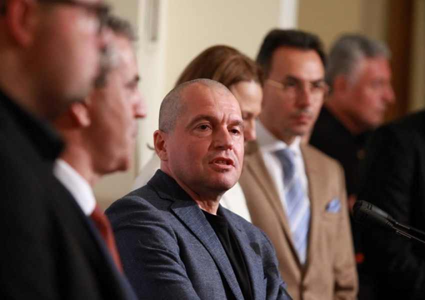 Тошко Йорданов: Имам доказателства за това как Кирил Петков се опитва да тормози наши депутати