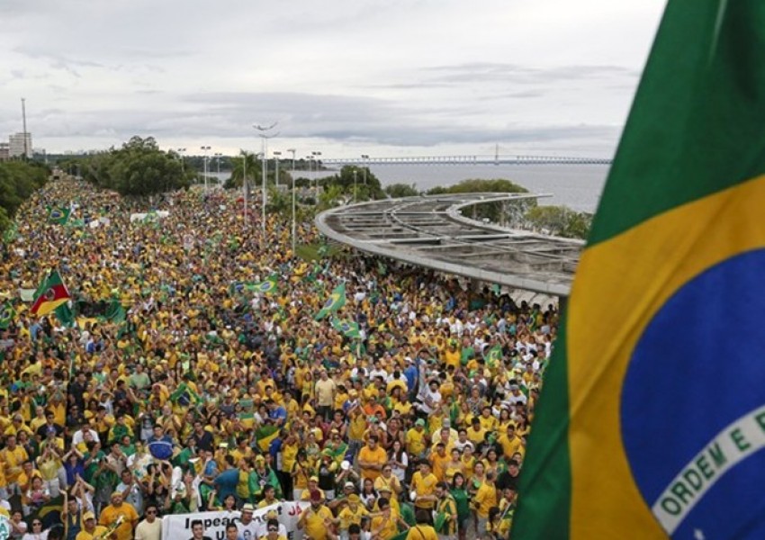 3 милиона бразилци поискаха оставката на Дилма Русеф