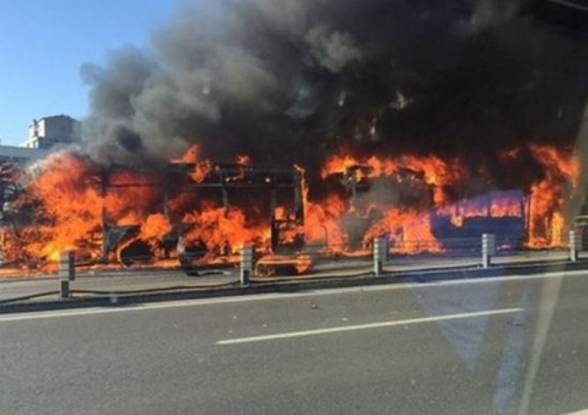 Автобус в Истанбул се взриви