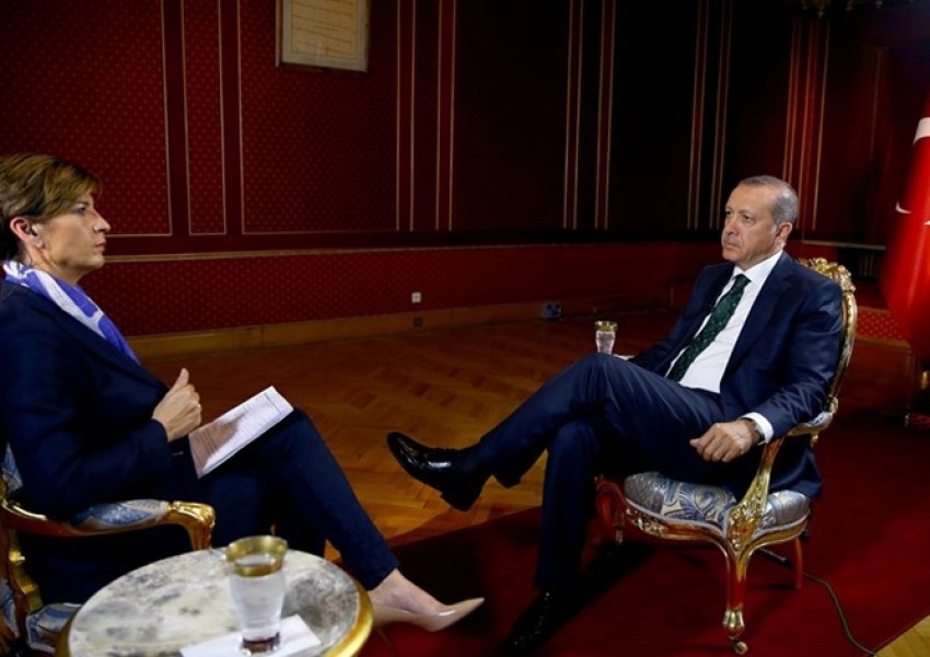 Ердоган: Още 10 минути да бях останал в хотела и щях да съм мъртъв!