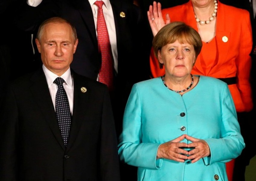 Меркел предложи на Путин да подкрепи Кристалина Георгиева