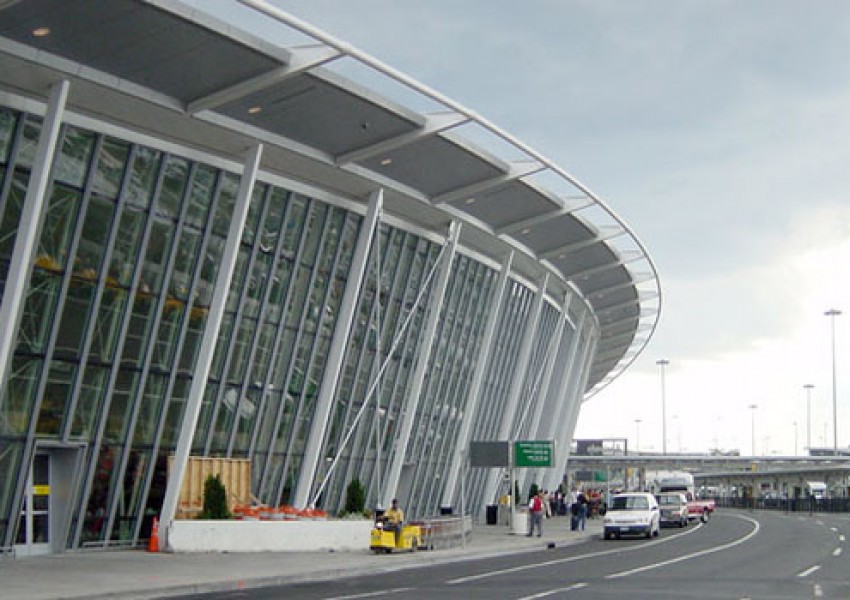 Евакуираха терминал на летище "ЛаГуардия" в Ню Йорк