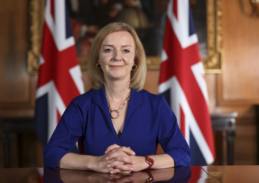 Лондон: Външната министърка Лиз Тръс също се впуска в лидерската надпревара за Даунинг Стрийт 10