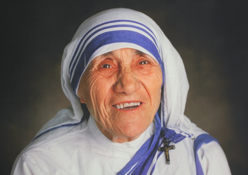 Обявяват Майка Тереза за светица, приживе извършила истински чудеса