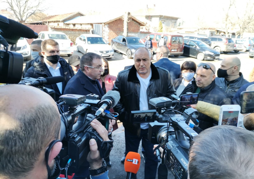Борисов: Ваксинирането е в пълен ход, в четвъртък ще докараме и „Пфайзер“