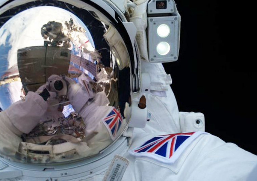 Великобритания търси астронавти за мисии до Марс и Луната!