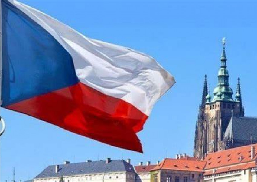 Чехия затваря границите си за чужденци от 30-ти Януари