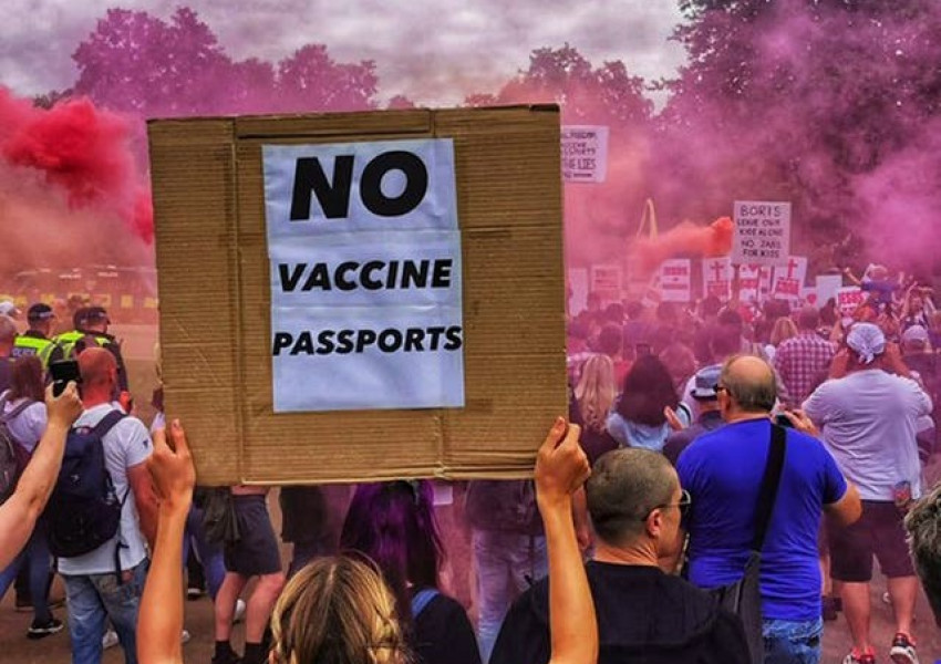 Отново големи протести в Лондон и Париж срещу задължителната ваксинация и имунизационните паспорти!